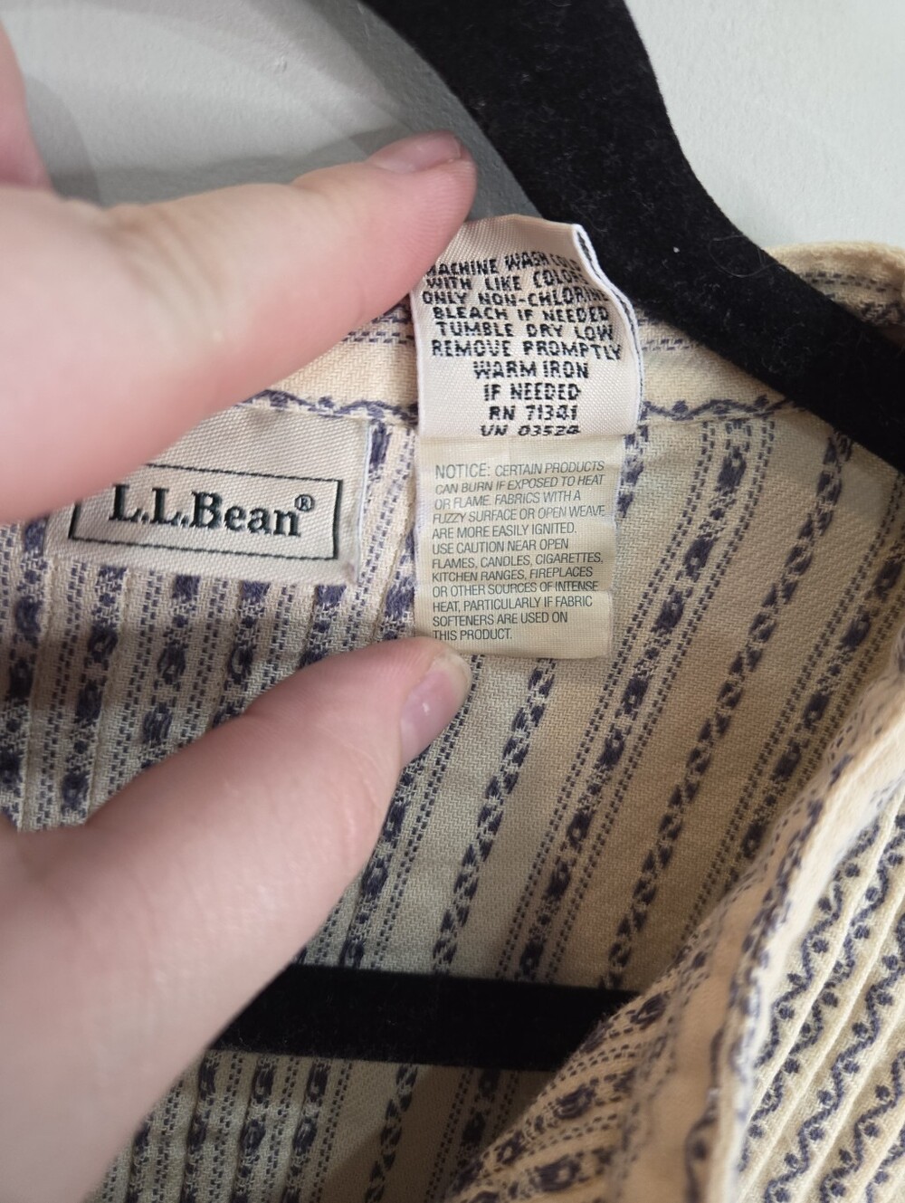VTG LL Bean Cotton Dobby Nightgown Pintuck Pleats Size Large Cream Blue Cottage - Picture 5 of 11